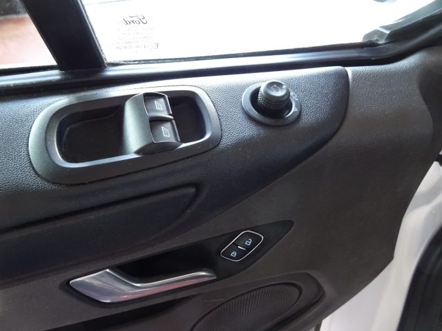 FORD Transit Custom usata, con Controllo automatico clima