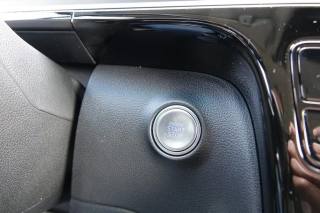 HYUNDAI Staria usata, con Bracciolo