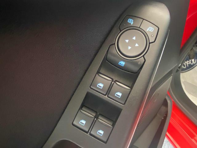 FORD Fiesta usata, con Controllo automatico clima