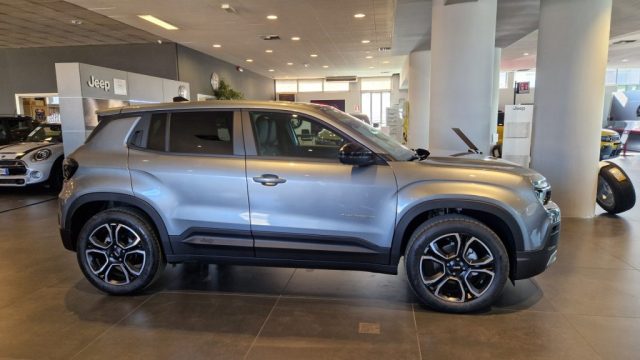 JEEP Avenger usata, con Alzacristalli elettrici