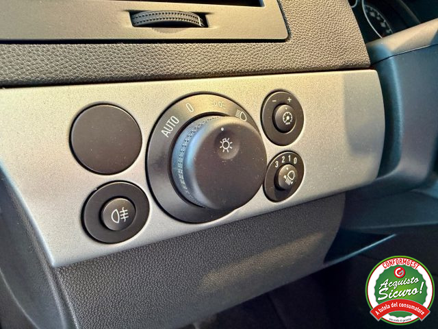 OPEL Astra usata, con Park Distance Control