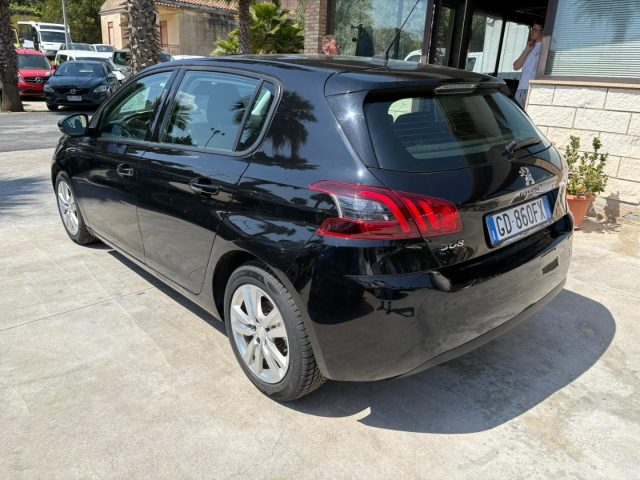 PEUGEOT 308 usata, con Autoradio