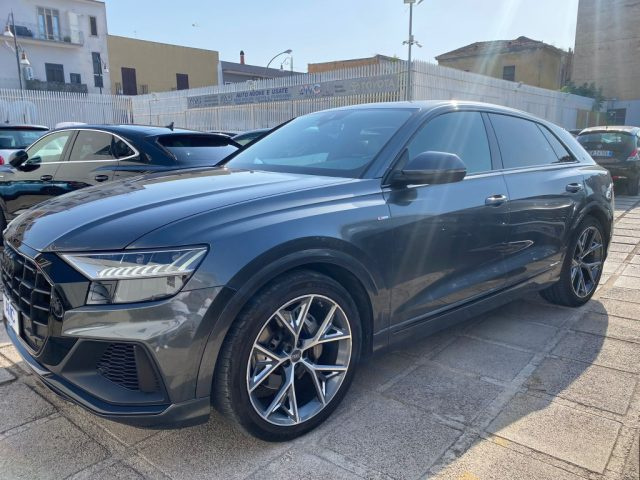 AUDI Q8 usata, con Airbag