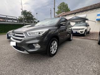 FORD Kuga usata, con Sedile posteriore sdoppiato