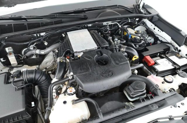 TOYOTA Hilux usata, con Cerchi in lega