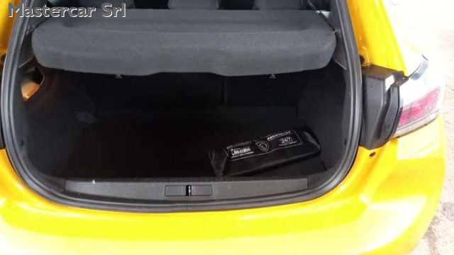 PEUGEOT 208 usata, con ESP