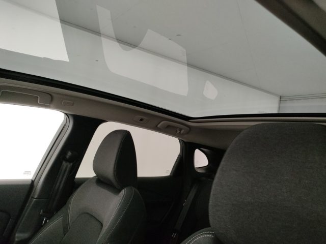 NISSAN Qashqai usata, con USB
