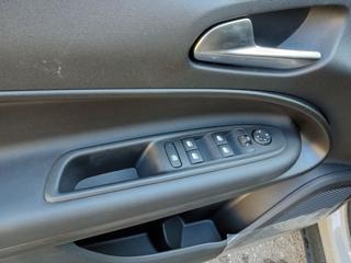 JEEP Avenger usata, con Controllo automatico clima