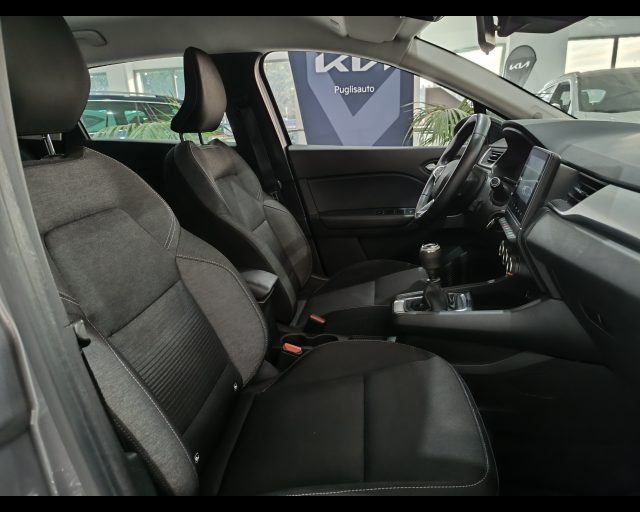 RENAULT Captur usata, con Sistema di navigazione