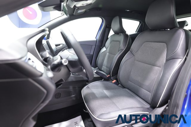 RENAULT Clio usata, con Autoradio