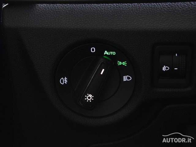 SKODA Kamiq usata, con Bluetooth