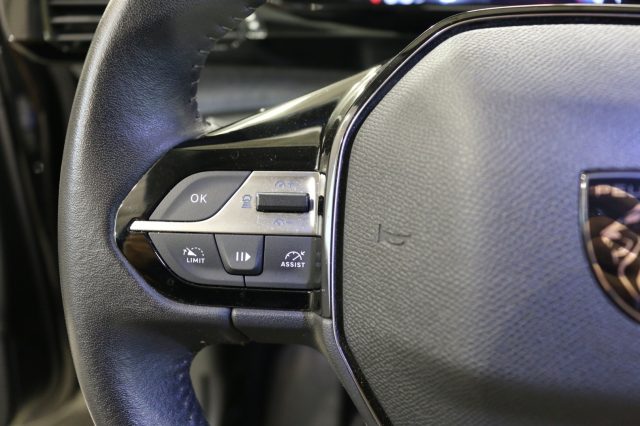 PEUGEOT 308 usata, con Fari LED