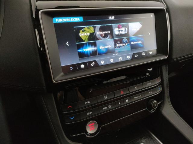 JAGUAR F-Pace usata, con USB
