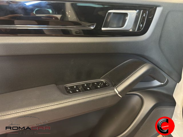 PORSCHE Cayenne usata, con Cruise Control