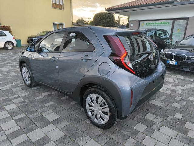 TOYOTA Aygo X usata, con Autoradio