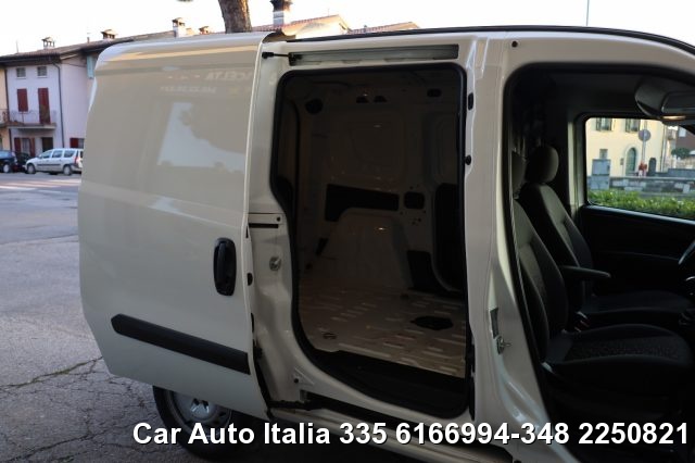 OPEL Combo usata 57