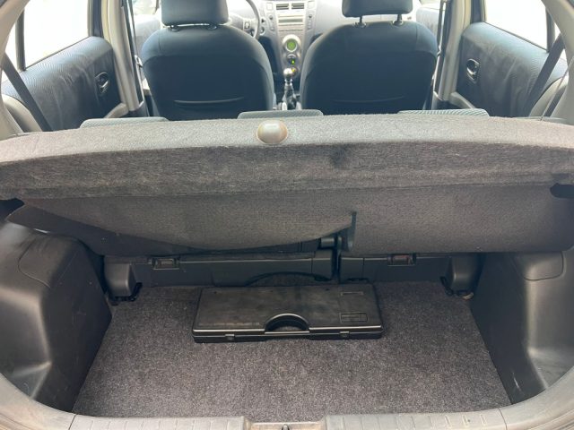 TOYOTA Yaris usata, con Fendinebbia