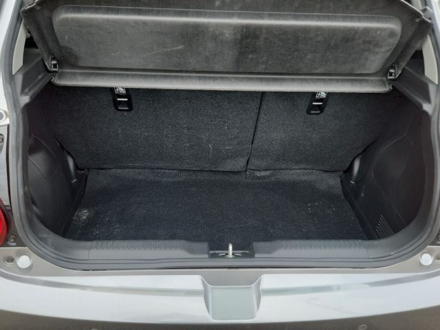 SUZUKI Swift usata, con Autoradio