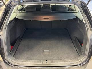 VOLKSWAGEN Passat Variant usata, con Autoradio