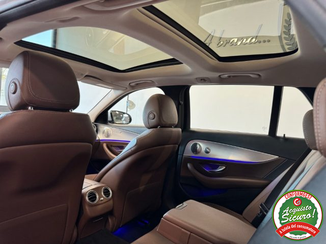 MERCEDES-BENZ E 220 usata, con Tettuccio apribile