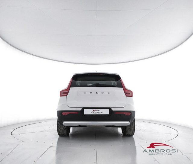 VOLVO XC40 usata 5