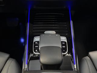 MERCEDES-BENZ GLB 200 usata, con Fari Xenon