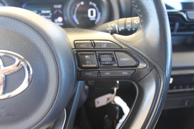 TOYOTA Yaris usata, con Airbag testa