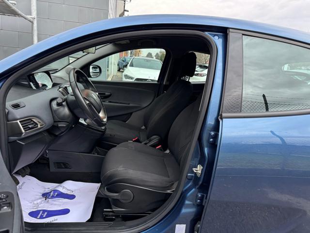 LANCIA Ypsilon usata, con Autoradio