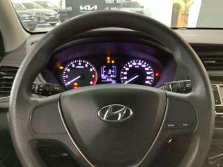 HYUNDAI i20 usata, con Controllo elettronico della corsia
