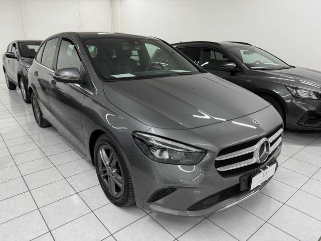 MERCEDES-BENZ B 180 usata, con Cerchi in lega