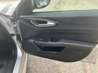 ALFA ROMEO Giulia usata, con Airbag Passeggero
