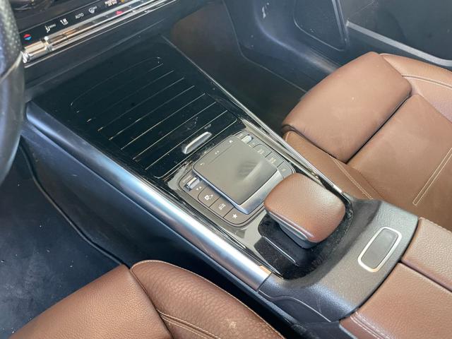 MERCEDES-BENZ GLA 200 usata, con Sedili riscaldati