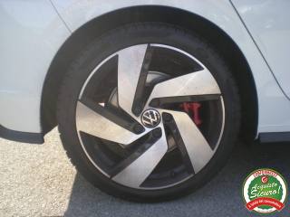 VOLKSWAGEN Golf usata, con ESP