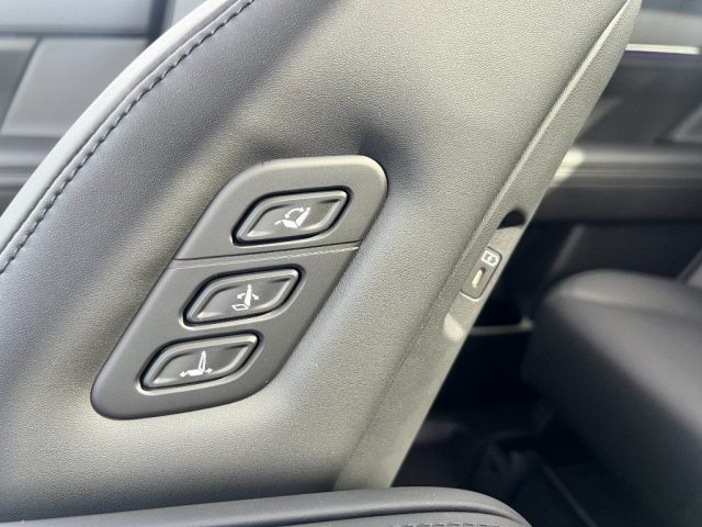 HYUNDAI Santa Fe usata, con Sensori di parcheggio posteriori