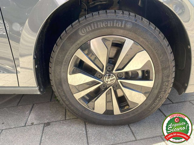 VOLKSWAGEN Touran usata, con Servosterzo