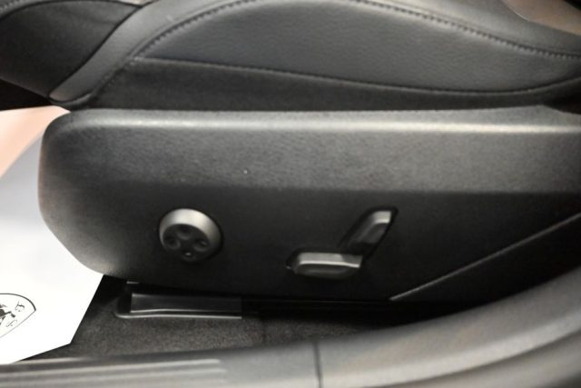 MERCEDES-BENZ C 300 usata 42