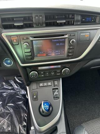 TOYOTA Auris usata 10