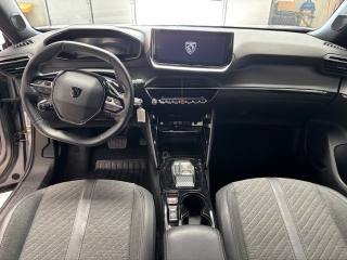 PEUGEOT 2008 usata, con Sensori di parcheggio posteriori