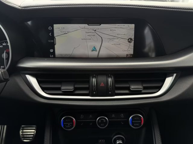 ALFA ROMEO Stelvio usata, con Regolazione elettrica sedili