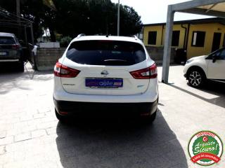 NISSAN Qashqai usata, con Autoradio