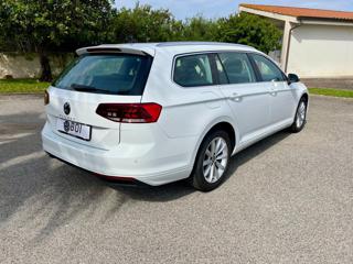 VOLKSWAGEN Passat Variant usata, con Boardcomputer