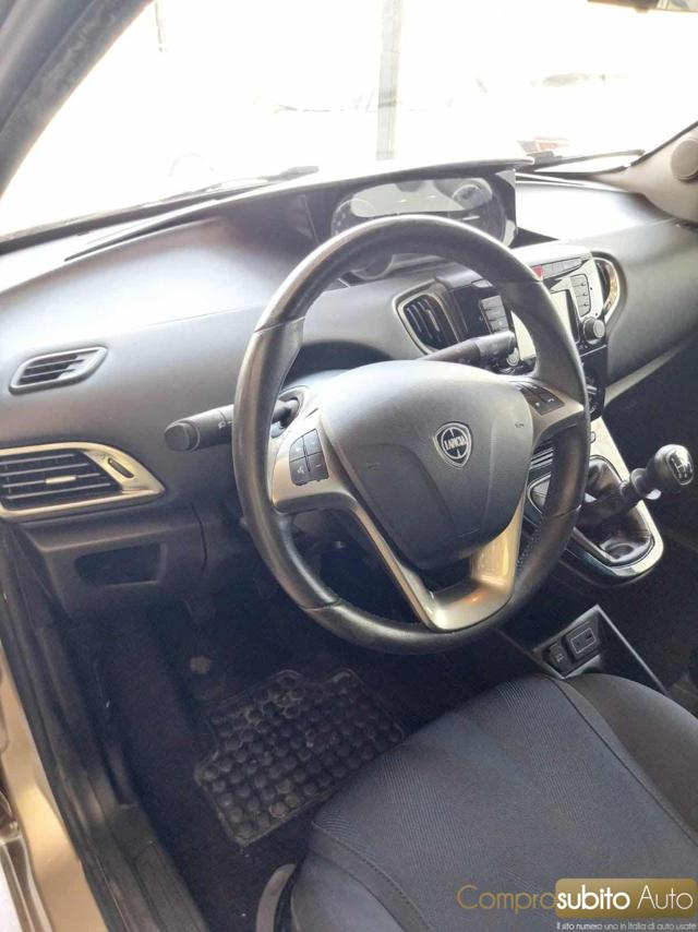 LANCIA Ypsilon usata, con Bluetooth