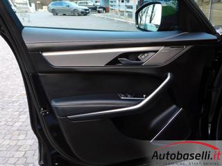 JAGUAR F-Pace usata, con Sensori di parcheggio posteriori