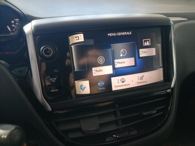 PEUGEOT 208 usata, con Fendinebbia