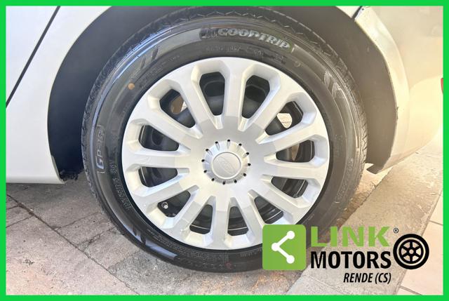 FORD Fiesta usata, con Lettore CD