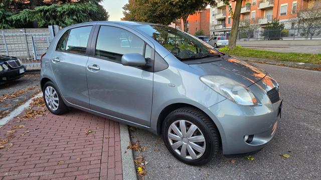 TOYOTA Yaris usata, con Fendinebbia