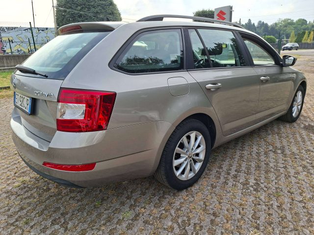 SKODA Octavia usata, con Airbag laterali