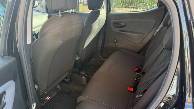 LANCIA Ypsilon usata, con Fendinebbia