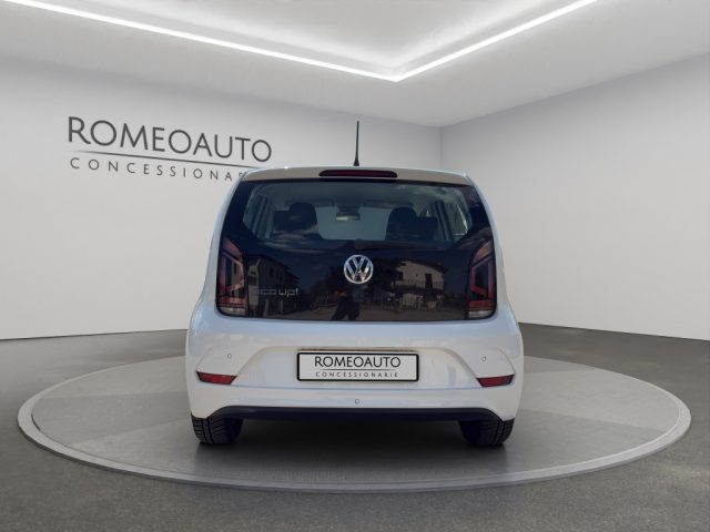 VOLKSWAGEN up! usata, con Autoradio