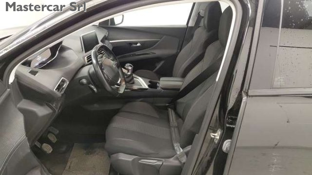 PEUGEOT 3008 usata, con Autoradio